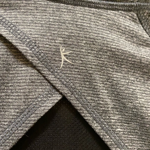 DANSKIN NOW Perfomance Dri More black/grey pullover w/thumb holes, ladies size L - Picture 4 of 5